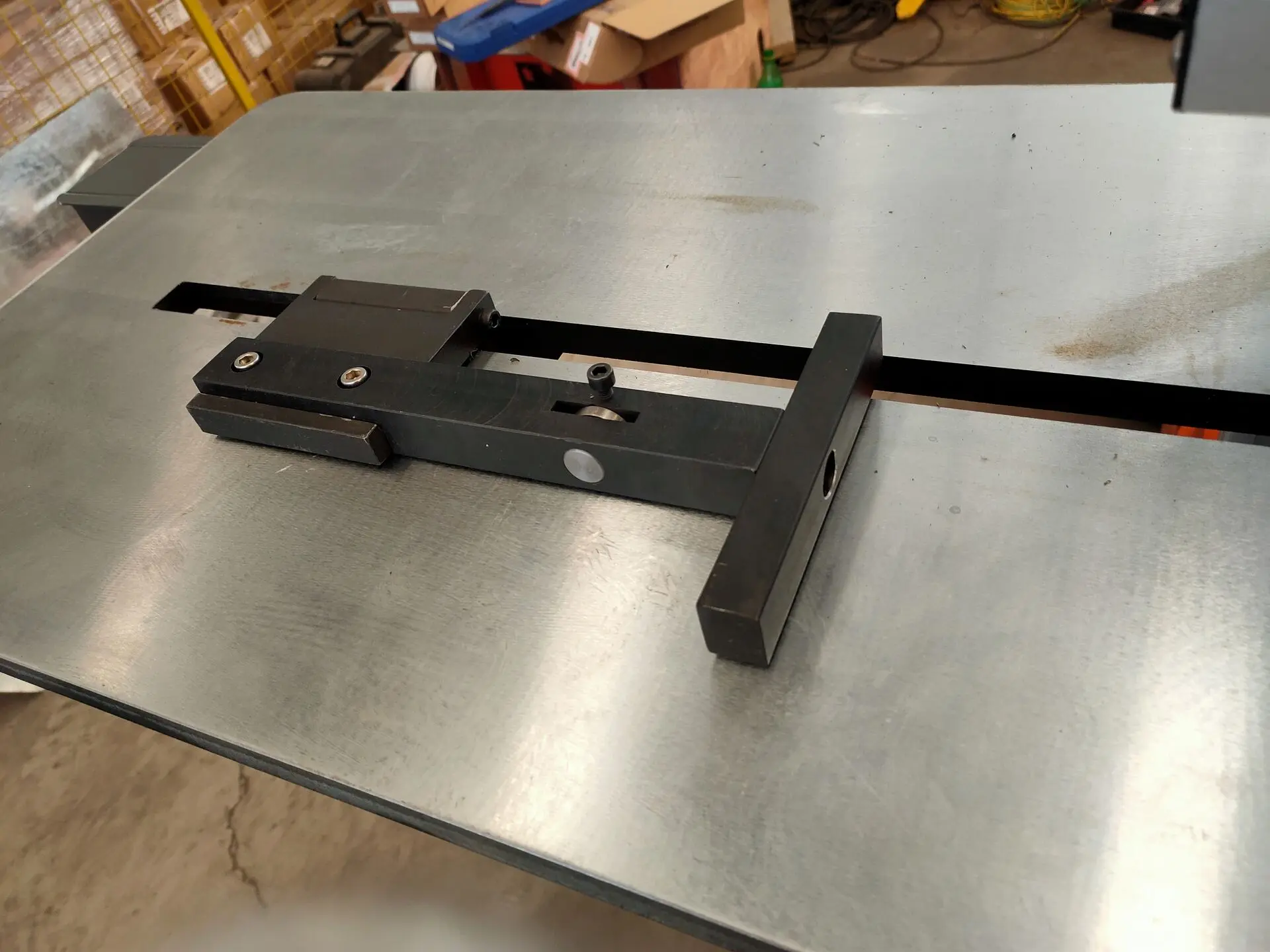 SMART-603CNC-6S/8S turret all-in-one busbar processing machine — detail 1