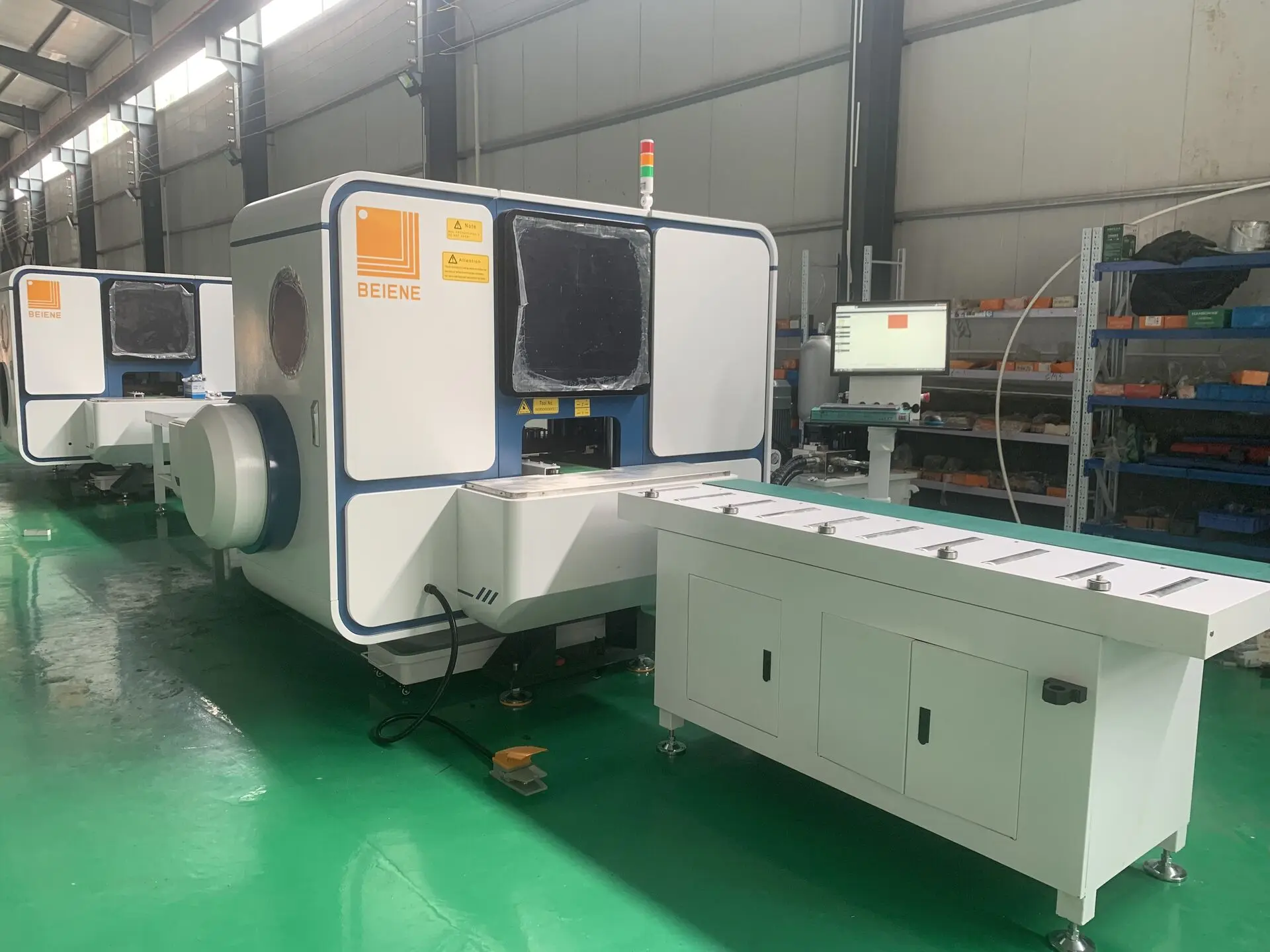 EMAC-BP-40 CNC busbar punching and shearing machine — detail 3